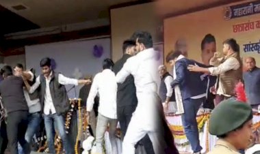 arvind jajda slap nirmal choudhary president rajasthan student union in maharani college jaipur