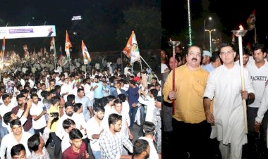 sachin pilot took out torch procession with youth congress workers in jaipur