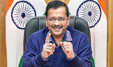 arvind kejriwal surrounded on all sides for building a bungalow worth 45 crores now old friends are saying that kejriwal has mixed everything in the soil