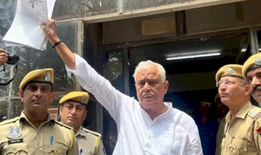 kirodi lal meena filed complaint against vaibhav gehlot in ed office in money laundering