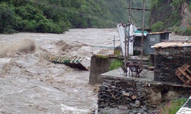 5 people killed in himachal highway closed bridge houses washed away river drain overflow in rajasthan