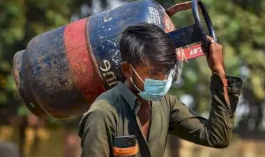 commercial gas cylinder cheaper rs 158 by narendra modi govt