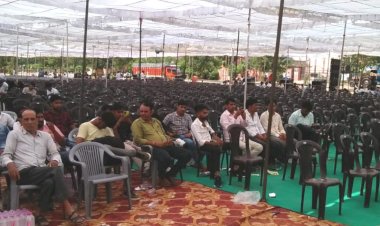 hanuman beniwal could not gather crowd of youth claimed 1 lakh people in jaipur