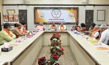 pm modi in rajasthan vasundhara raje active in politics