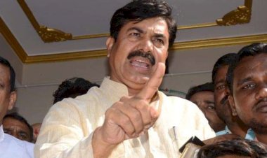 yunus khan left bjp and joined aap after denied assembly ticket