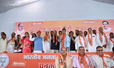 pankaj mehta and former minister ramgopal bairwa join bjp with 80 leaders in jaipur