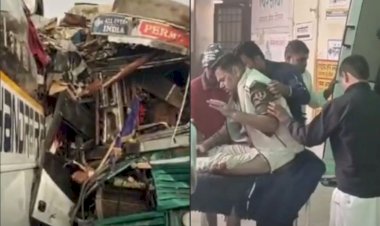 collision between sleeper bus and truck in churu 2 killed four injured including women