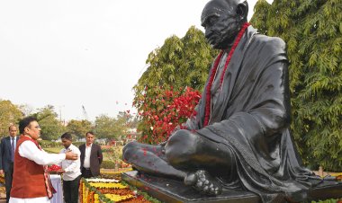 chief minister bhajanlal sharma paid homage to the statue of mahatma gandhi