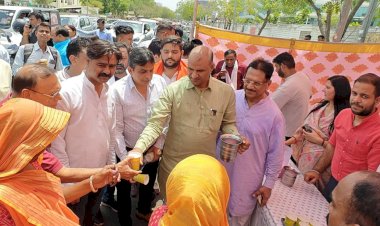 bjp rajasthan served cold juice in front of jaipuriya hospital