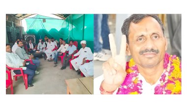 celebration of congress workers in hindaun