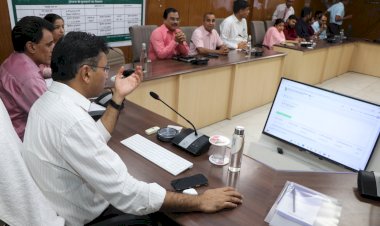 manjeet pal got the first prize of rs 2 lakh 50 thousand