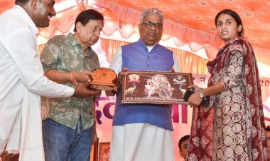 gift of e library and toilet