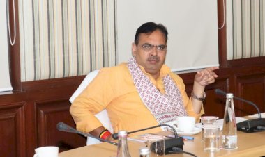 chief ministers meeting with district collectors