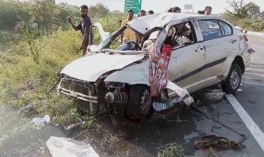 sirohi road accident 5 died on sport due to tyre burst