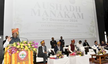 governors emphasis on making the knowledge of ayurveda relevant to the times