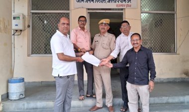 sirohi awara saand ka hamla collector par parivad va avmanana ka khatra