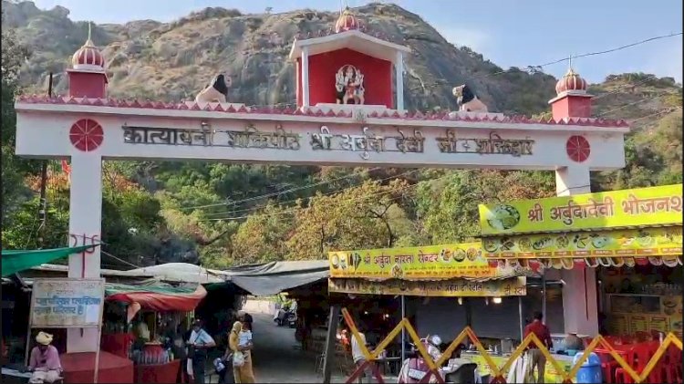 devotees rush to adhar devi shakti peeth during navratri